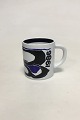 Royal 
Copenhagen 
Small Annual 
Mug 1986. 
Designed by 
Inge Lise 
Kofoed. 
Measures 7.5 cm 
/ 2 61/64 in.
