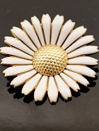 Marguerite dia. 4.6 cm. gold-plated sterling silver