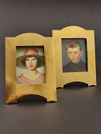 A pair of old brass photos frame