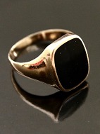 8 carat gold ring size 63 with carnelian