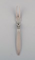 Georg Jensen 
Cactus meat 
fork in 
sterling 
silver.
Designer: 
Gundorph 
Albertus.
Measures: 19.8 
...