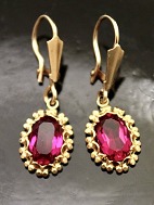 8 carat gold earrings with spinel