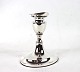 Candlestick of 
830 silver 
stamped SV.T.
12 x 10 x 8 
cm.