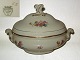 Kobenhavns 
Porcelaens 
Maleri, 
Rosenborg, 
Large Soup 
Tureen.
Measures 39 
cm. 
Height 26 ...