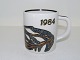 Royal 
Copenhagen, 
small year mug 
from 1984.
Designed by 
Ivan Weiss.
Factory ...