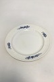 Royal 
Copenhagen 
Juliane Marie 
Round Serving 
Dish No 12009. 
Measures 33,5 
cm (13 3/16")