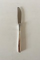 W. & S. 
Sorensen 
Sterling Silver 
Ascot Luncheon 
Knife. Measures 
19.7 cm /7 3/4 
in.