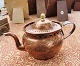 Copper pot with 
rococo 
decoration on 
the side. 
Presumably 
manufactured 
around 1800. In 
good ...