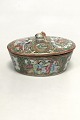 Chinese Canton 
(gold and 
green) tureen. 
Palace scenery 
and birds and 
butterflies. 
Ca. 1850. L: 
...