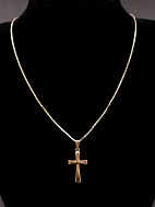 8 carat gold necklace 42 cm. with cross 2.5 x 1.5 cm. 
