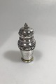 J Holm Silver 
Salt/Pepper 
Shaker Measures 
10 cm (3 15/16 
in) Weight 42 
gr(1.48 oz) ...