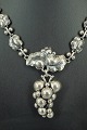 Georg Jensen sølv smykke. Georg Jensen; Moonlight Grapes halskæde af sterlingsølv #96. ...