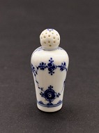 Royal Copenhagen blue fluted pepper box 1/439. 