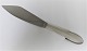 Georg Jensen. 
Silver cutlery. 
Sterling (925). 
Beaded. Cake 
knife. Length 
26 cm