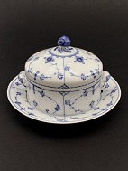 Royal Copenhagen blue fluted bowl with lid 1/494