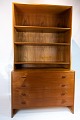 This bookcase, 
created by the 
renowned Danish 
designer Hans 
J. Wegner in 
1960, is a 
timeless ...
