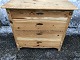Acidified chest 
of drawers with 
drawers and top 
in pine and 
sits in veneer. 
HxWxD 84x88x48 
cm