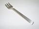 Georg Jensen 
Bernadotte 
silver plated 
cutlery, cake 
fork.
Note it is not 
sterling silver 
but ...
