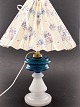 Opaline oil 
lamp later 
changed to el. 
19th century H. 
55 cm. Nr. 
434719