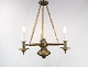 Church 
chandelier of 
brass, in great 
condition.
63.5 x 50 cm.