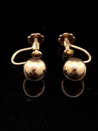 14 carat gold earrings with ball