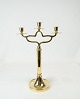 Tall three 
armed 
candlestick in 
brass and in 
great condition 
from the 1920s.
38 x 13 cm.