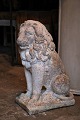 Old lion in sandstone with a super fine patina. Fine both outdoors and indoors. H:54cm. L:49cm. ...