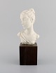 Rosenthal, 
Germany. Female 
bust in 
bisquit. 
Mid-20th 
century.
Measures: 27.5 
x 11.5 cm.
In ...