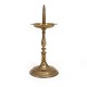 An early 17th 
century brass 
candlestick
H: 36cm