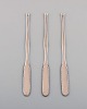 Three Evald 
Nielsen number 
14 lobster 
forks in 
hammered silver 
(830). 1920s.
Length: 19 cm.
In ...