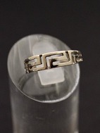 14 carat white gold ring size 53