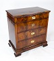 Late empire 
chest of 
drawers of 
mahogany, in 
great antique 
condition from 
the 1840s.  
H - 90 ...