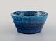 Aldo Londi for Bitossi. Bowl in Rimini-blue glazed ceramics with geometric 
patterns. 1960s.
