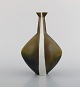 Gabi Citron-Tengborg for Gustavsberg. Buckla vase in glazed stoneware. Mid 20th 
century.
