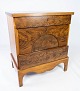 Antique dresser 
of mahogany 
with inlaid 
wood, in great 
vintage 
condition from 
the 1840s. 
H - ...