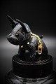 Louis Vuitton 
accessories , 
taske vedhæng i 
form af lille 
hund med 
Monogram 
Eclipse logo. 
(I ...