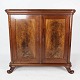 Cabinet of 
mahogany on 
feet, in great 
antique 
condition from 
1890.
H - 87 cm, W - 
90 cm and D - 
...