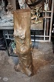 Pedestal in the form of an old decorative patinated tree trunk.
H:103cm. 
Dia .:bottom:33cm. Top:22cm.