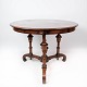 Dining table of 
mahogany, in 
great antique 
condition from 
around 1860.
H - 73 cm and 
Dia - 97 cm.