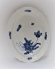 Royal 
Copenhagen. 
Blue flower 
svejfet. Oval 
dish. Model 
1556. Length 
36.5 cm. (2 
quality)