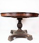 Antique round 
dining table in 
mahogany from 
the 1840s.
H - 72 cm and 
Dia - 117 cm.