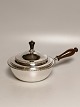 Laying 
casserole of 
wooden tower 
silver 1925The 
vaulted onion 
cast beaded 
handle and 
wooden ...