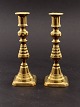 A pair of 
English brass 
candlesticks 20 
cm. 19.c  item 
no. 466436