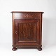 Smaller cabinet of mahogany in great antique condition, from the 1860s. 
5000m2 showroom.