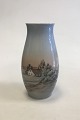 Bing og 
Grondahl Art 
Nouveau Vase 
No. 602-5247. 
Measures 21 cm 
/ 8 17/64 in.