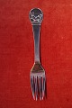 Danish children's cutlery of solid silver by 
silversmith Christian Knudsen Hansen. Child's 
fork 
15,2cm with deer and kid