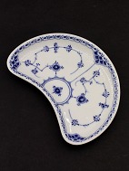 Blue fluted dish 1/560