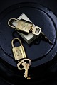 item no: Louis Vuitton messing lås