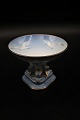 Bing & Grondahl 
Seagull 
dinnerware 
candy bowl on 
base with gold 
edge. H:10cm. 
Dia.:14cm. ...
