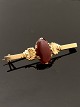 14 carat gold brooch 4.1 cm. with agate item no. 472665